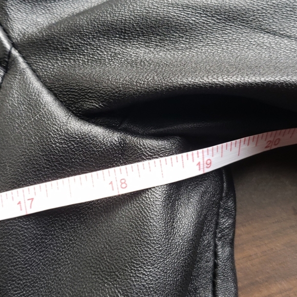 Black Leather Jacket Size Large - Picture 8 of 8